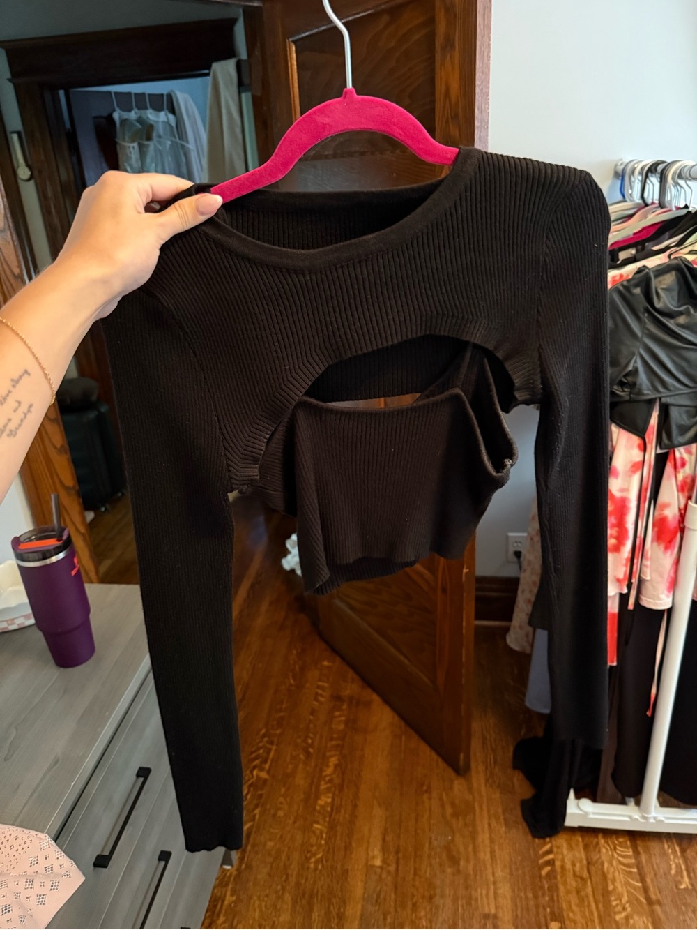 SHEIN Black Ribbed Long-Sleeve Cutout Top